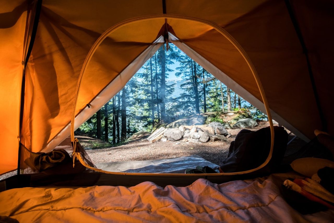 schlafen im zelt camping