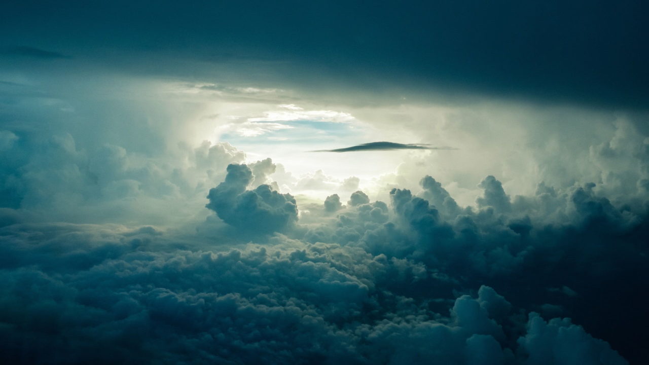 Mächtige Wolken Bei Einem Sturm