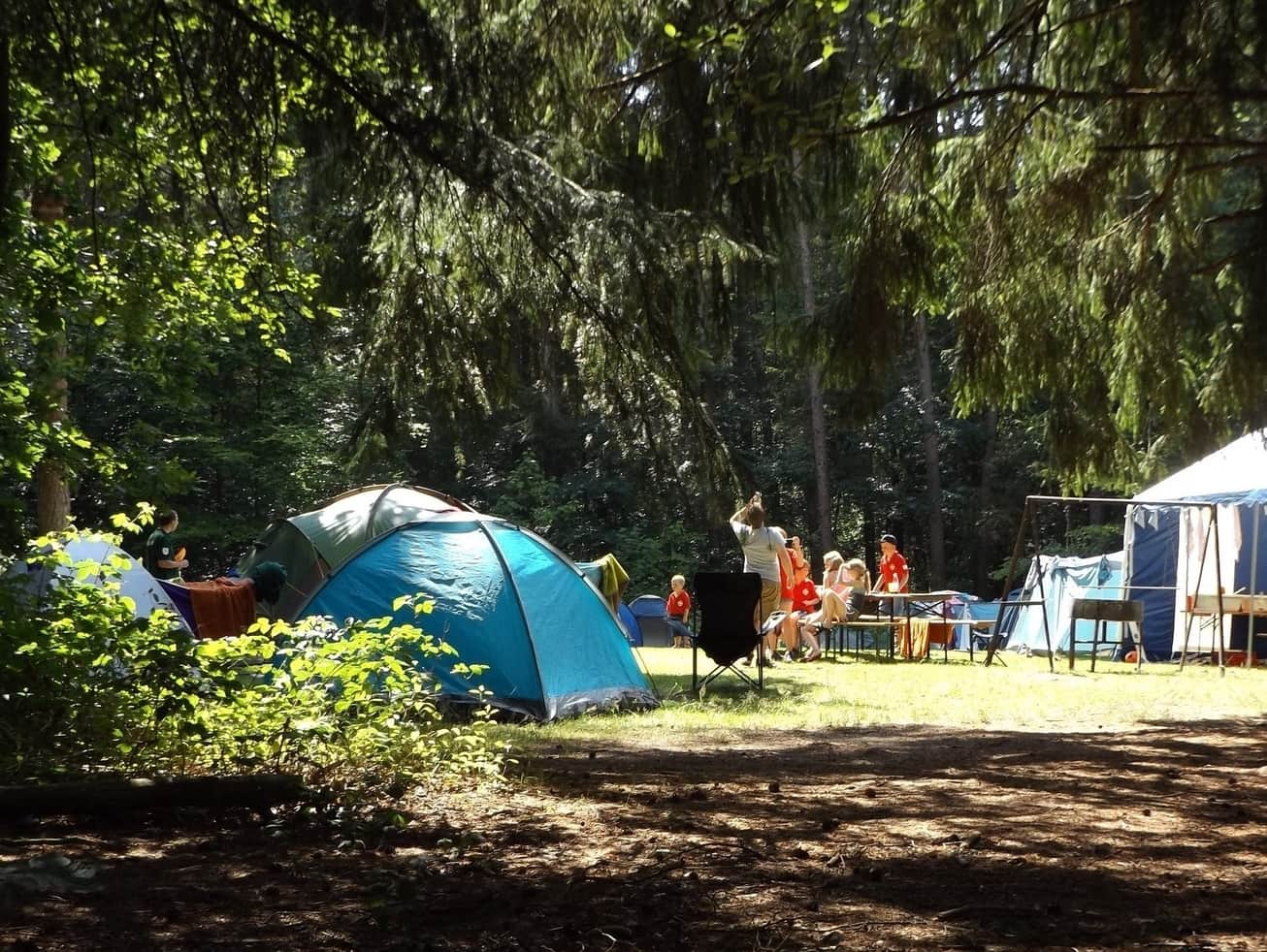 zelte camping im wald