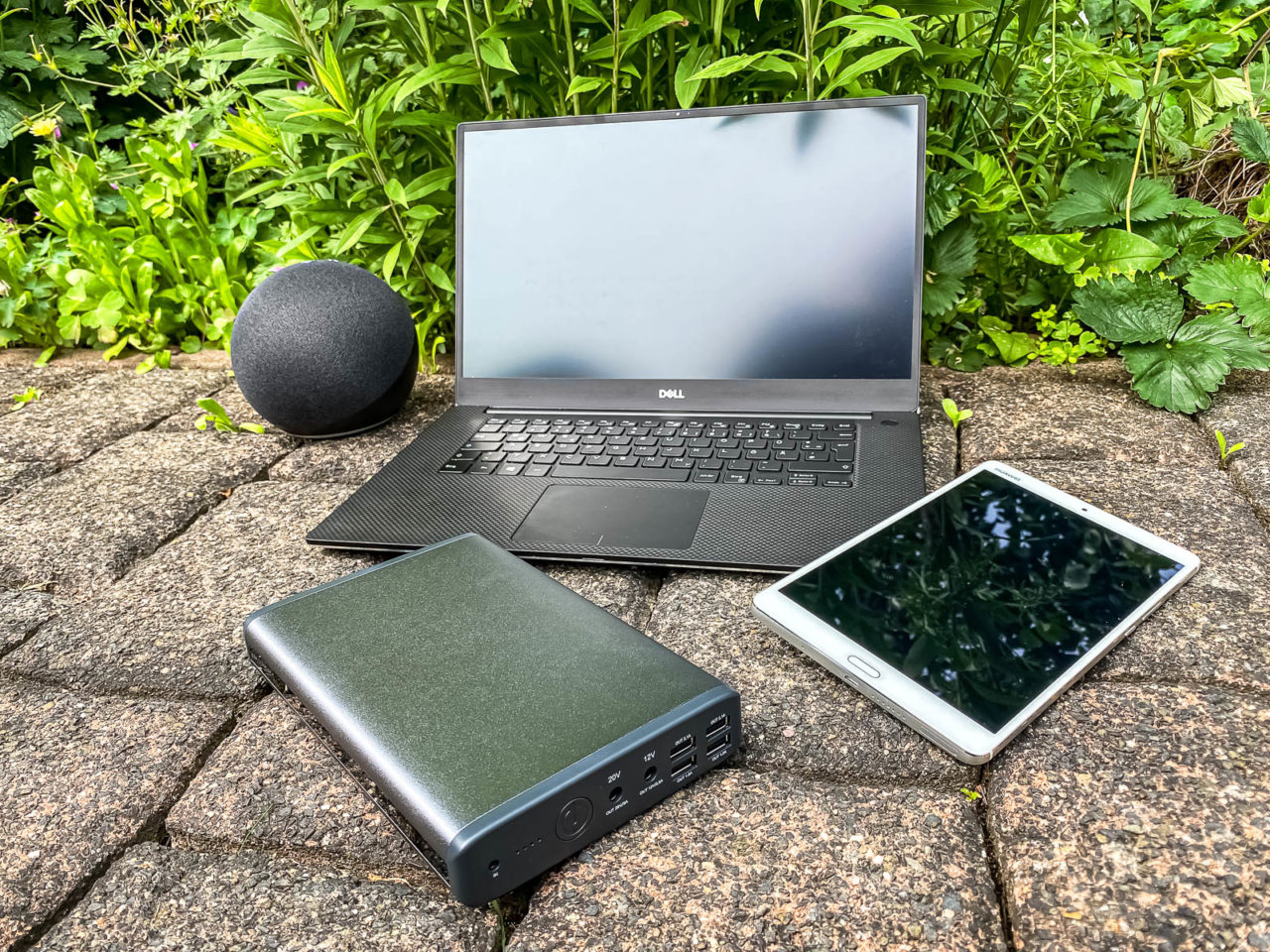 MaxOak K2 Notebook Power Bank Test - Nutzung mit Laptop, Lautsprecher, Tablet