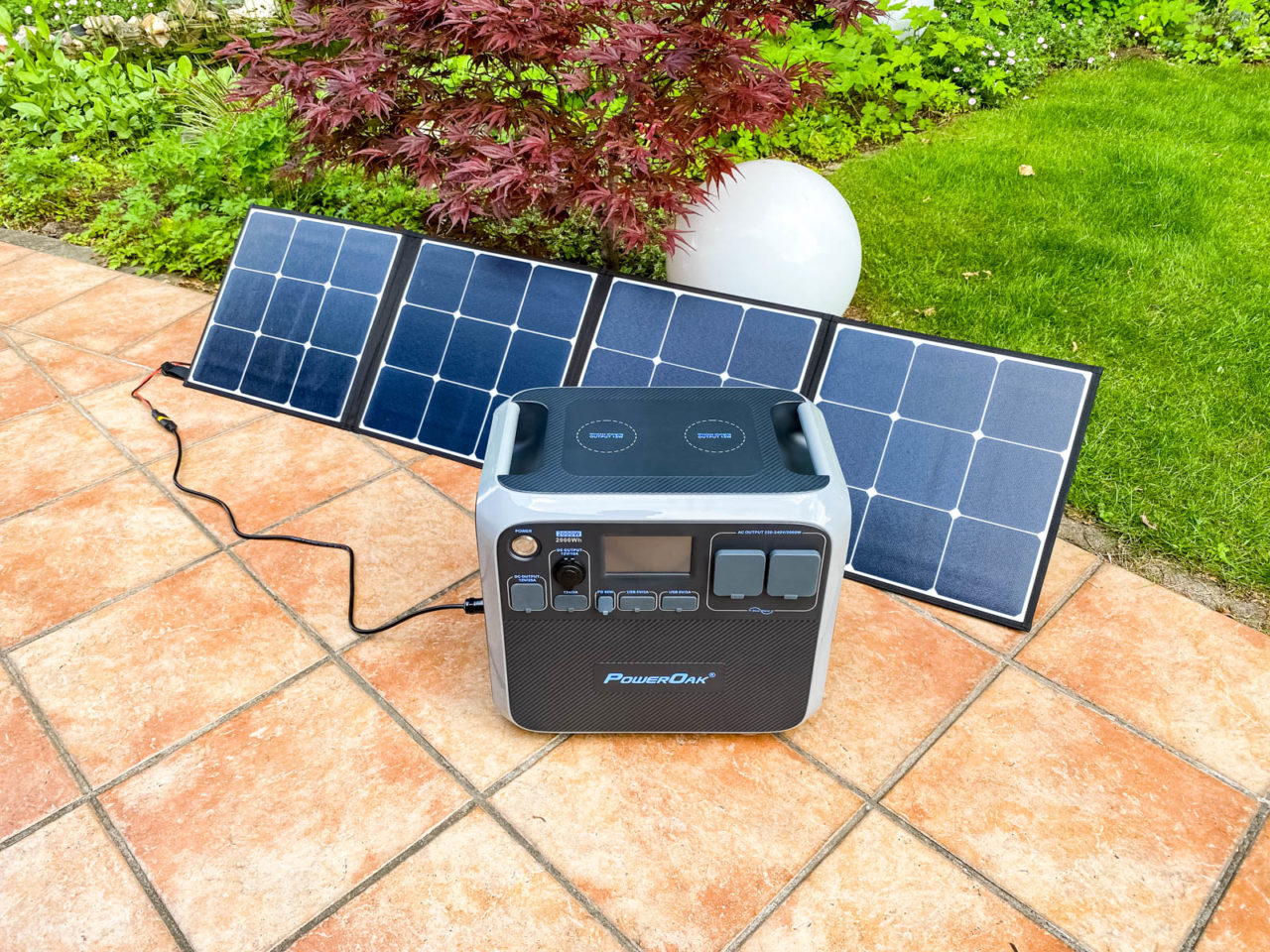 PowerOak Bluetti SP120 Solarpanel Test - Die Solartasche lädt eine Powerstation AC200S