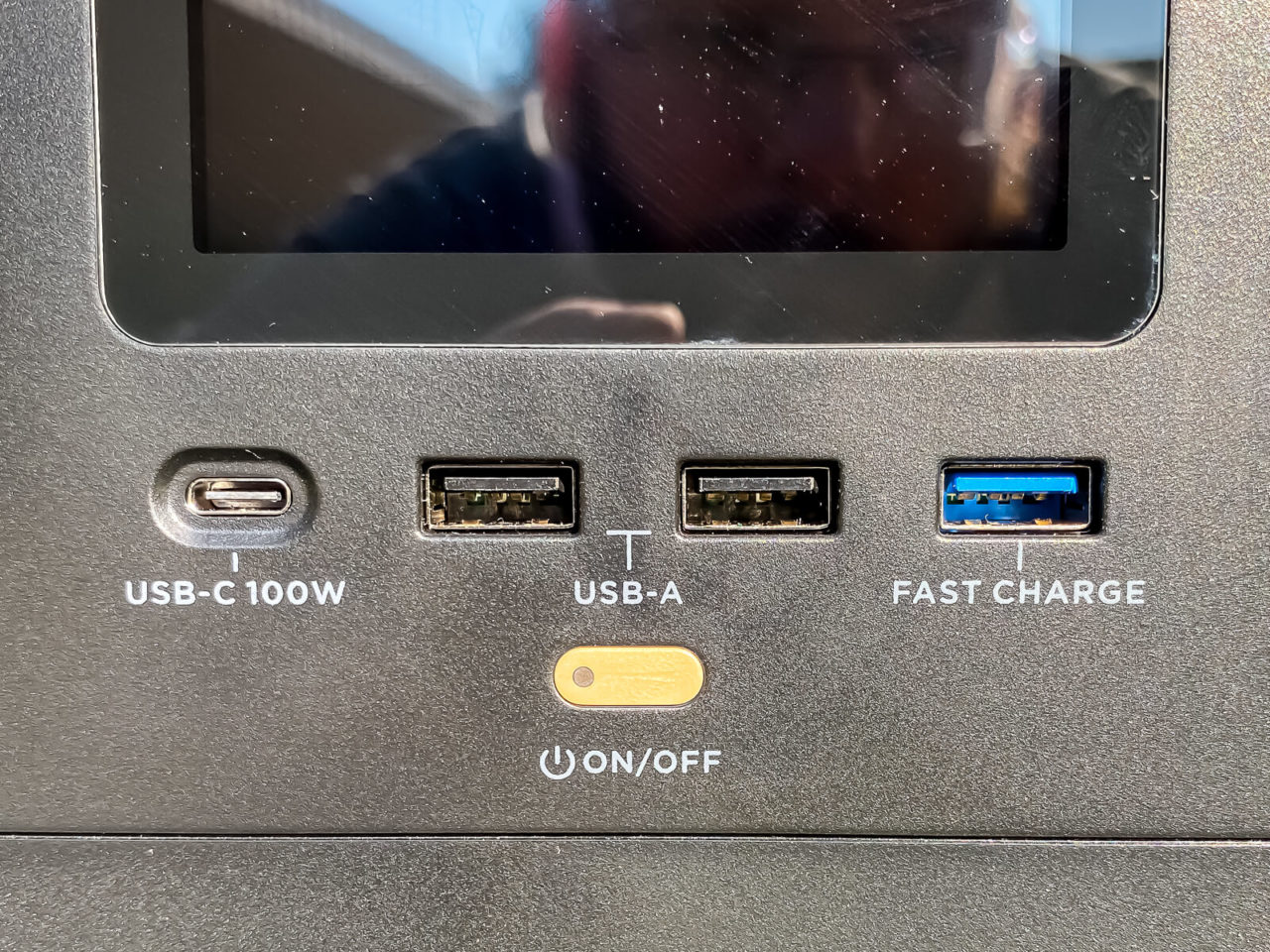 EcoFlow River Pro Powerstation - USB Anschlüsse, USB-A, USB-C, Fast Charge, Einschalter, Ausschalter