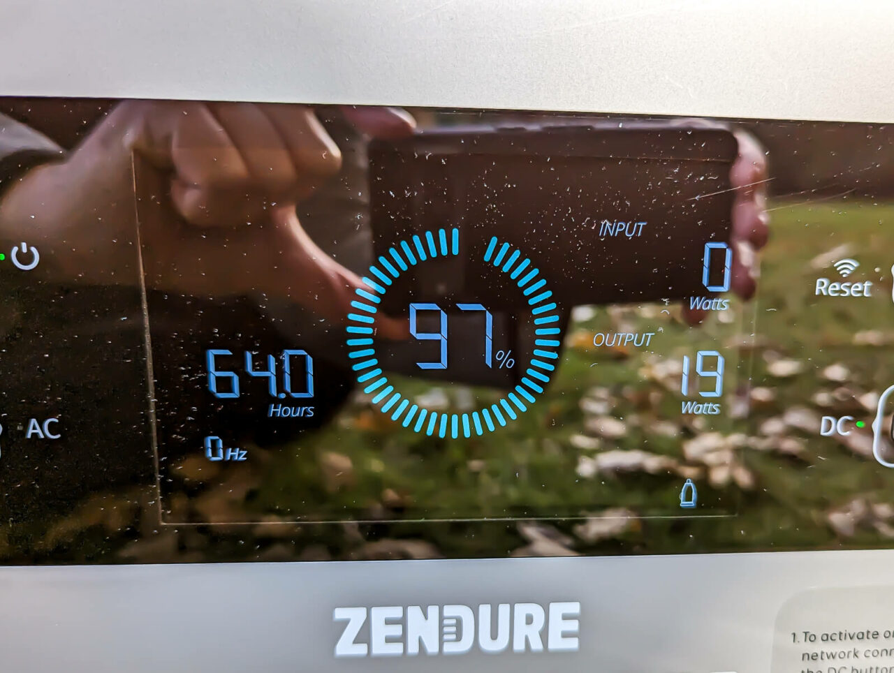 Zendure Superbase Pro 2000 Test Display, Outdoor, Sonne, Hell, Reflektionen