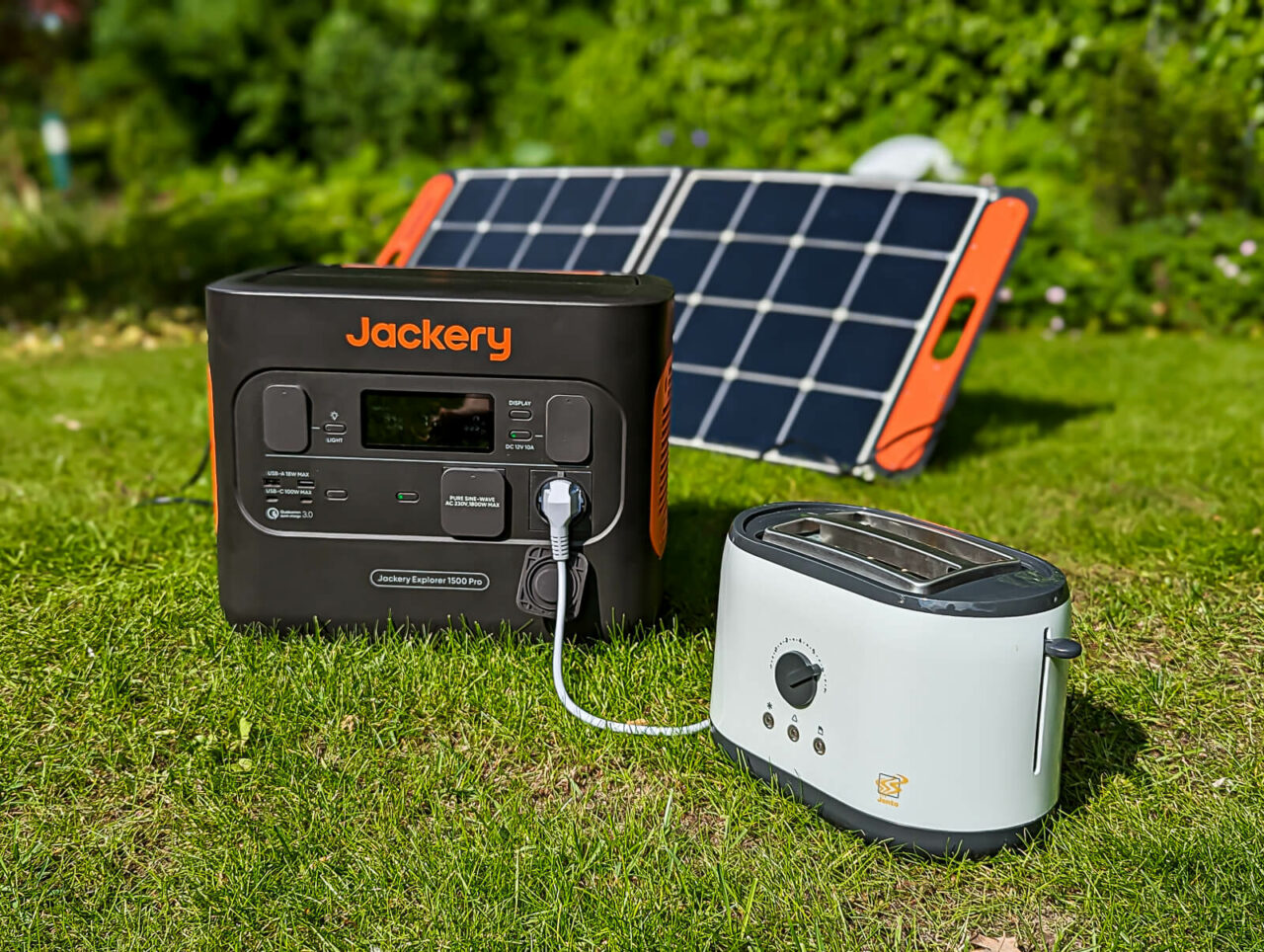 Jackery Explorer 1500 Pro Test, Solargenerator, Laden, Entladen, Durchladung, Toaster, Jackery Solarsaga 100 Solarpanel