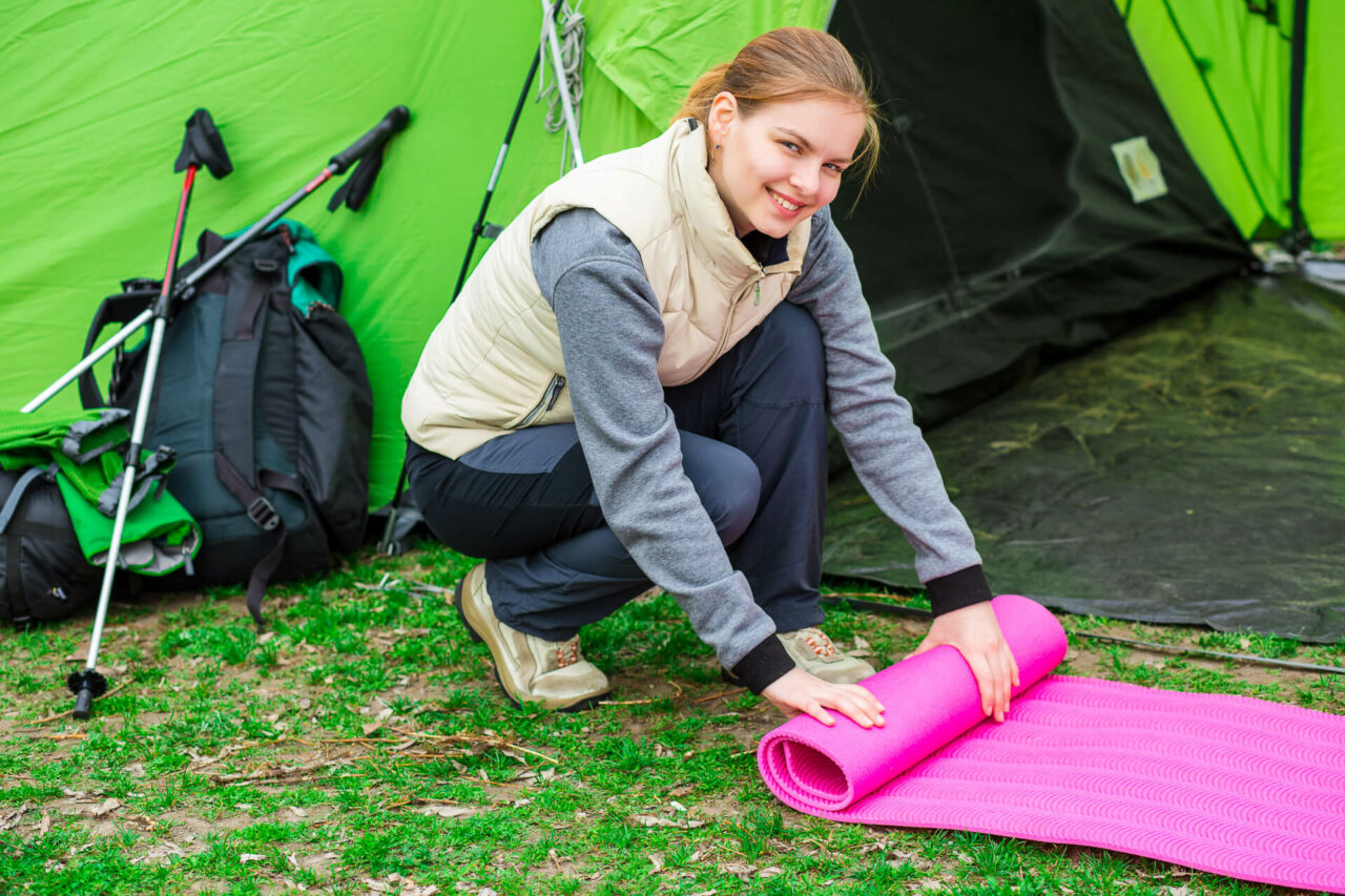Isomatte, pink, aufrollen, einpacken, Camping, Trekking, Zelt